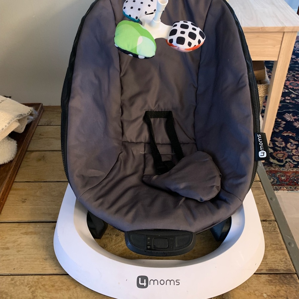 4Moms Bounceroo Bouncer Seat
